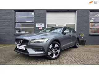 Volvo V60 Cross Country B5 AWD Pro