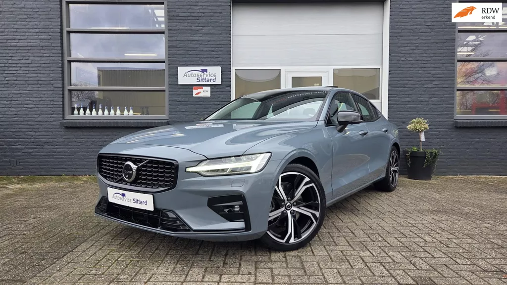 Volvo S60 2.0 B4 Plus Dark Mild Hybride