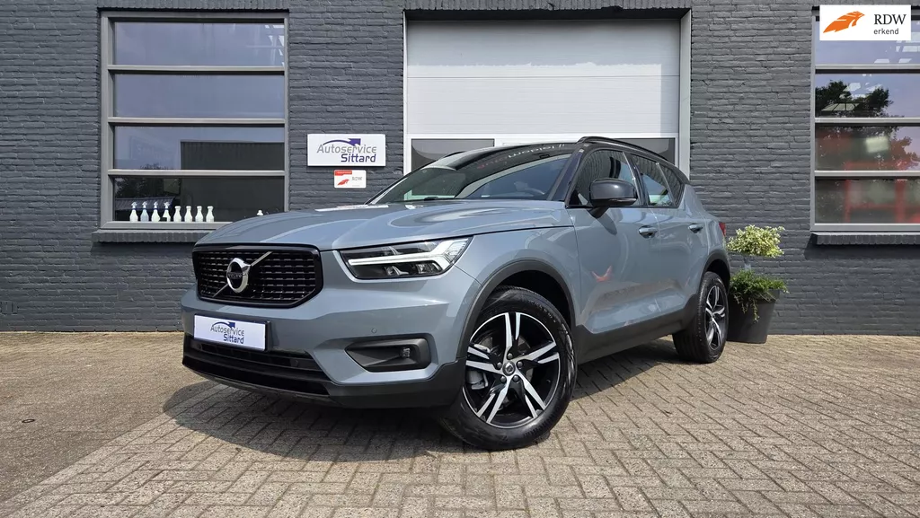 Volvo XC40 2.0 B4 R-Design Mild Hybride